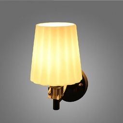 現(xiàn)代燈具價格查詢與比價 90-100元區(qū)間紡織品風格選購指南